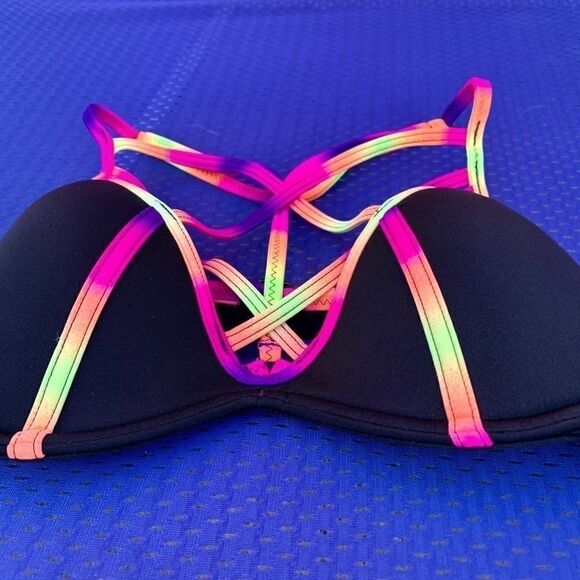 BLACK WITH FLORESCENT TRIM PINK by VS SWIM TOP XS - Picture 1 of 4